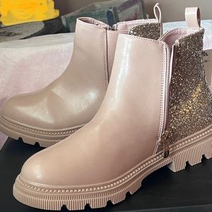 tahari shoes size 5 kids girl